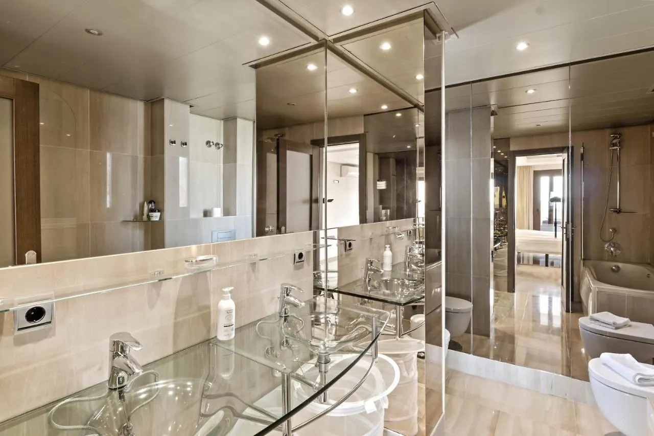 Beachfront Bahia La Plata Private Pool Penthouse By Costarentals - Ref M13 Estepona Apartment