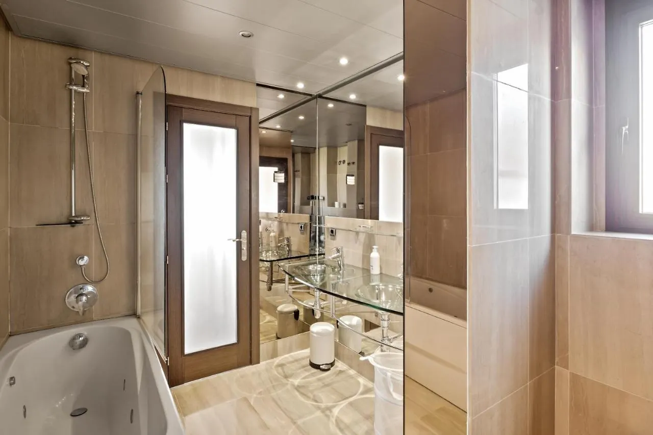 Apartment Beachfront Bahia La Plata Private Pool Penthouse By Costarentals - Ref M13 Estepona